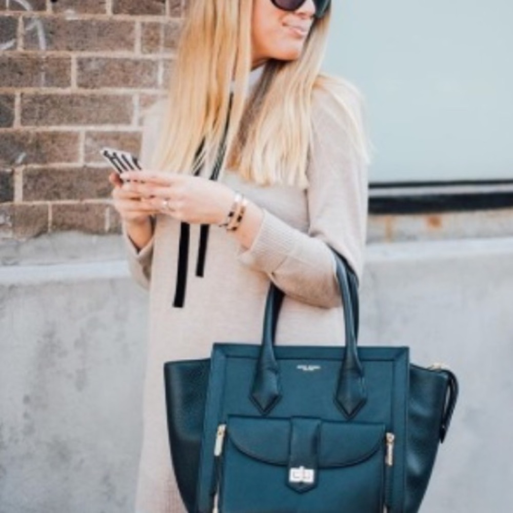 Meet your Posher, Yenisse